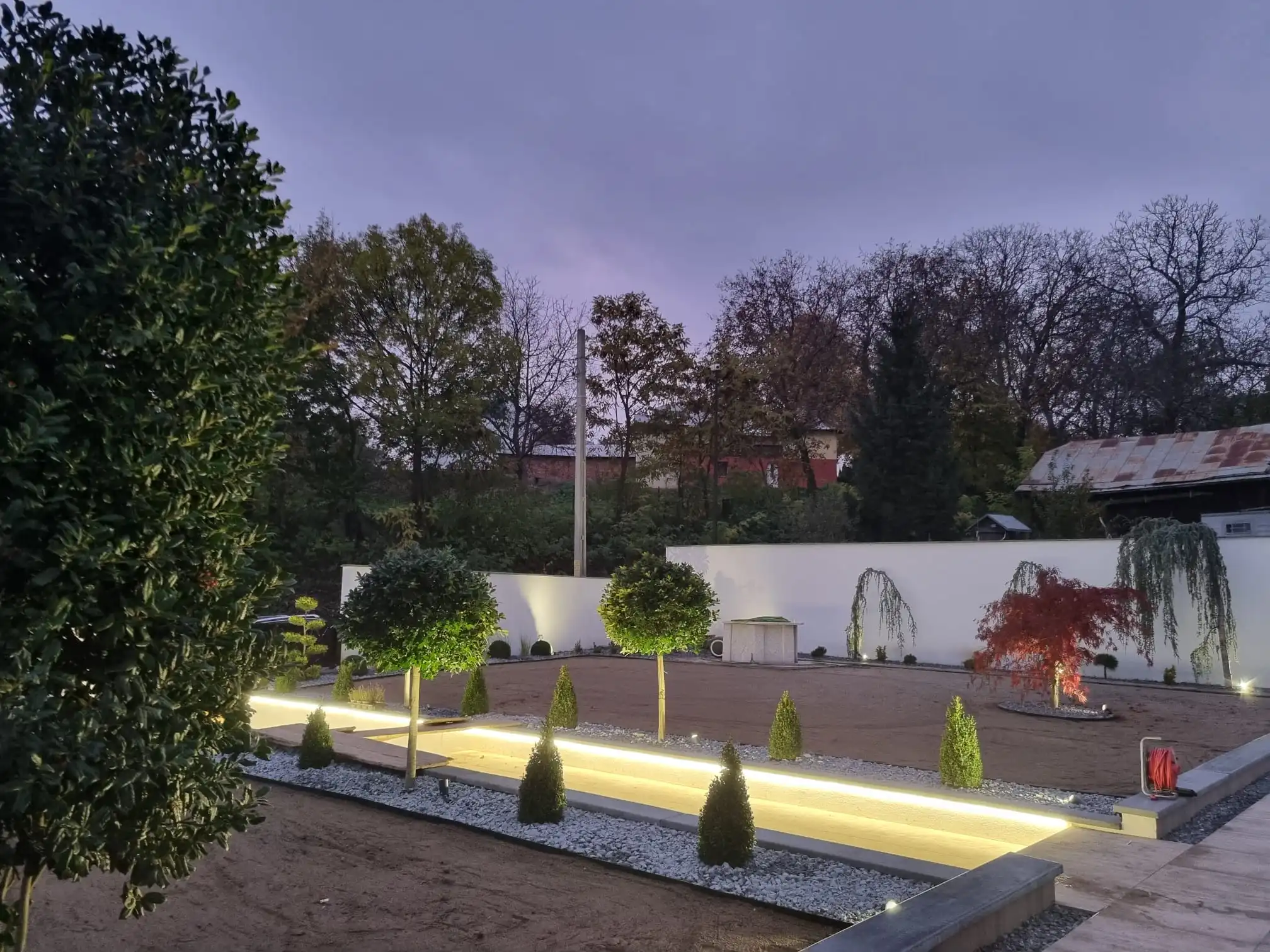 Iluminare smart pentru gradina in Suceava si imprejurimi